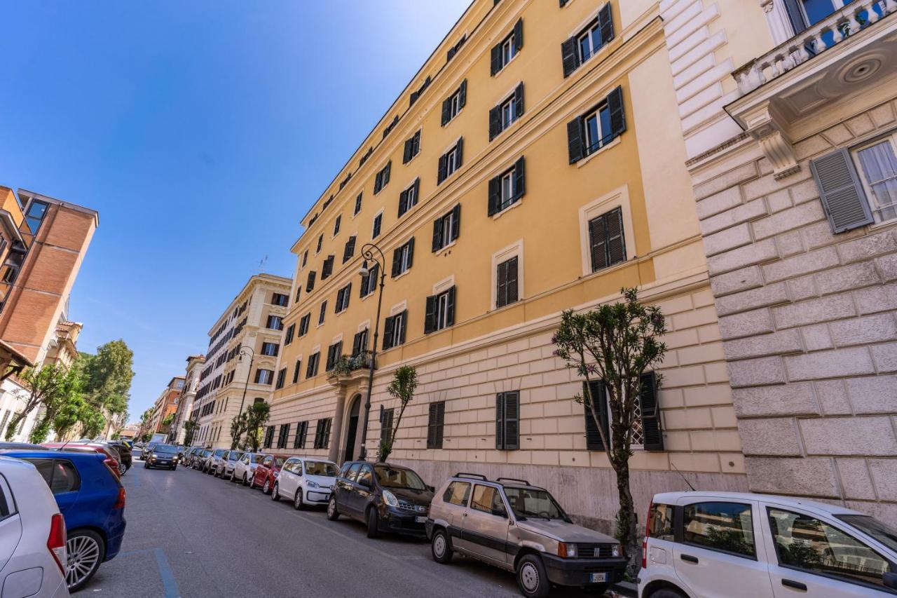 Rhome Colosseum Rome Exterior photo