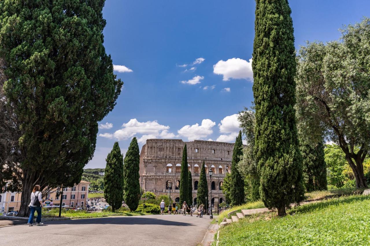 Rhome Colosseum Rome Exterior photo